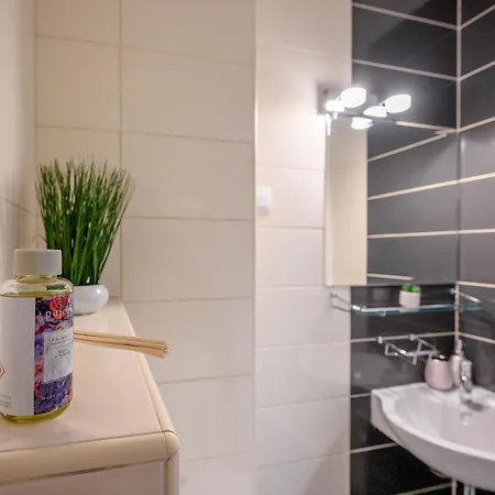 Relax 001 With Pool Apartamento Makarska