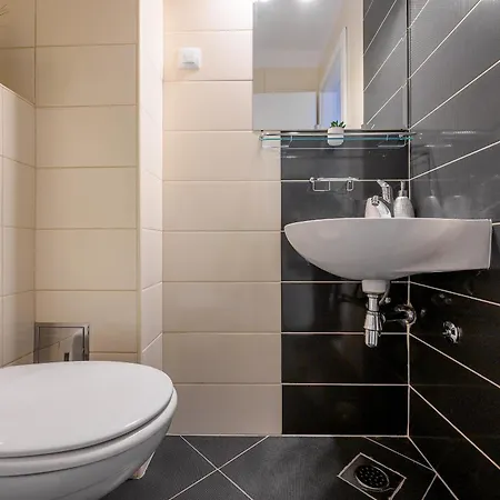 Apartamento Relax 001 With Pool Makarska